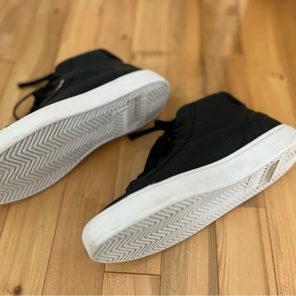 Women’a black and white leather Adidas sleek mid sneakers - size 6 - Picture 4 of 6